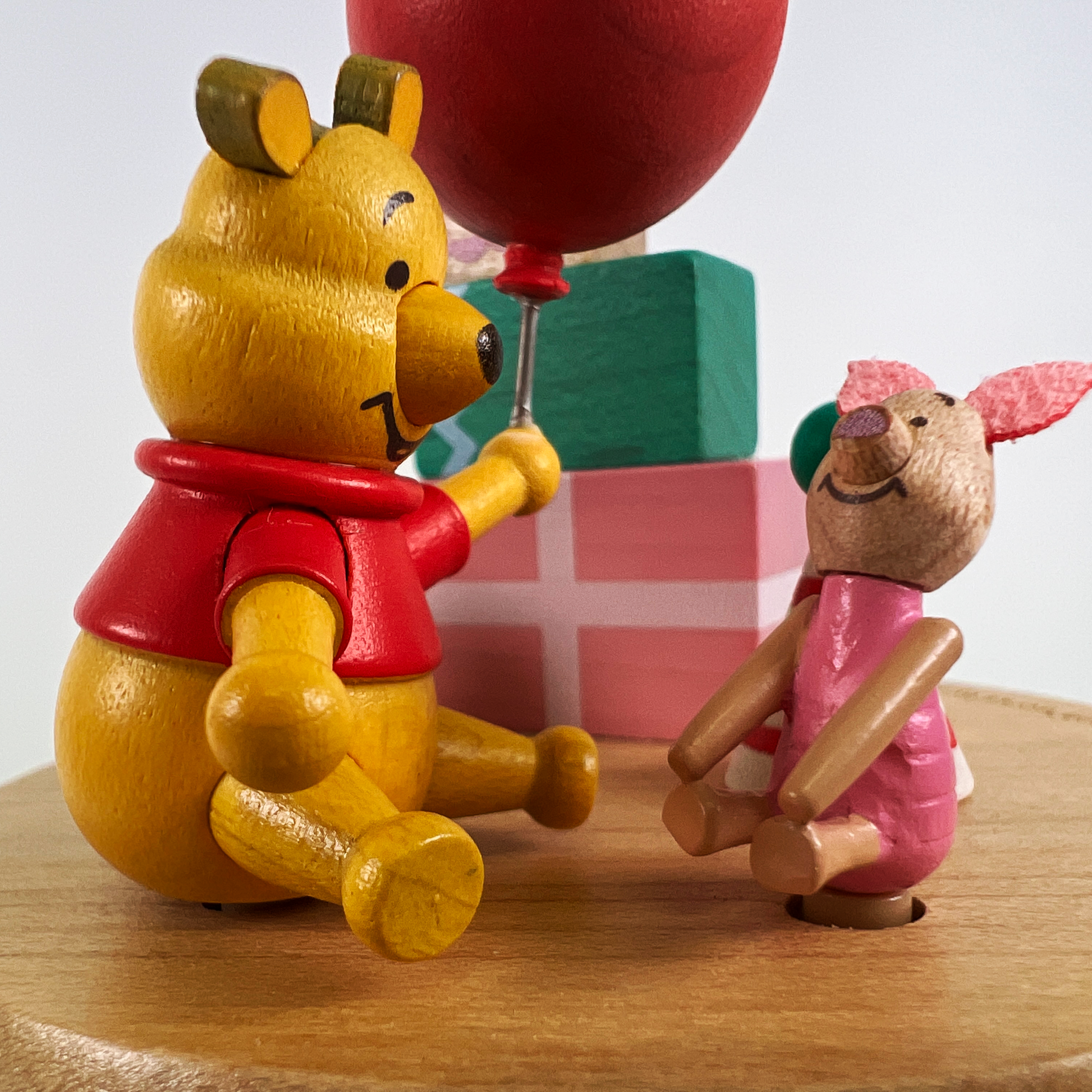 CD182S】ディズニー木製からくりオルゴール くまのプーさんプレゼント CD182S】ディズニー木製からくりオルゴール くまのプーさんプレゼント